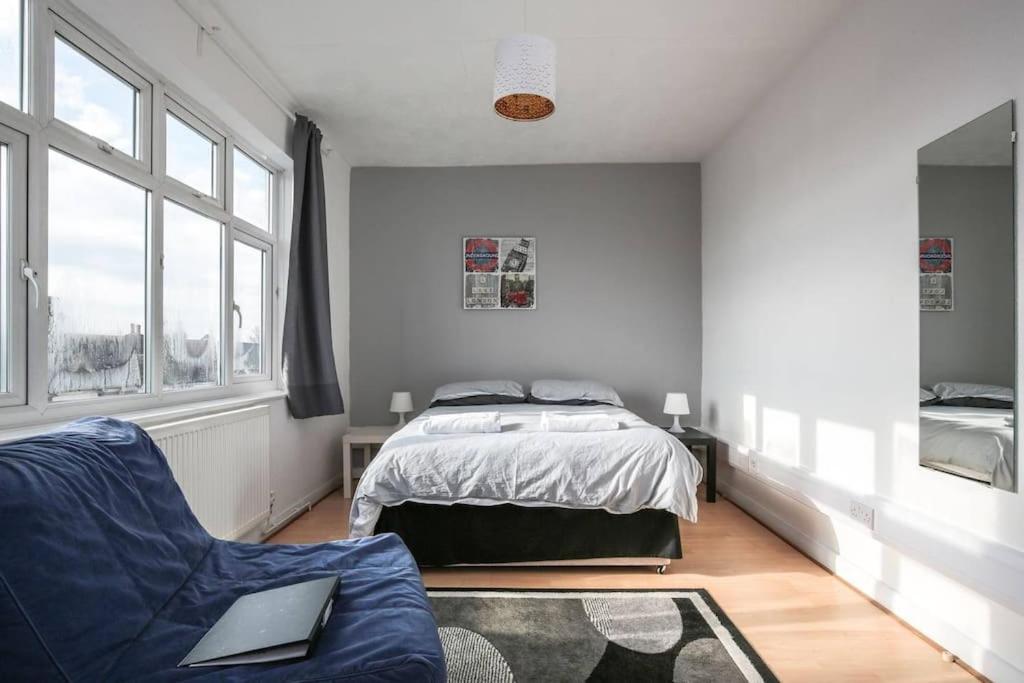 Large Modern Apartment With Garden Sleeps 10 Guests London Eksteriør billede